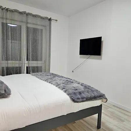 Appartement J&s In Tirana